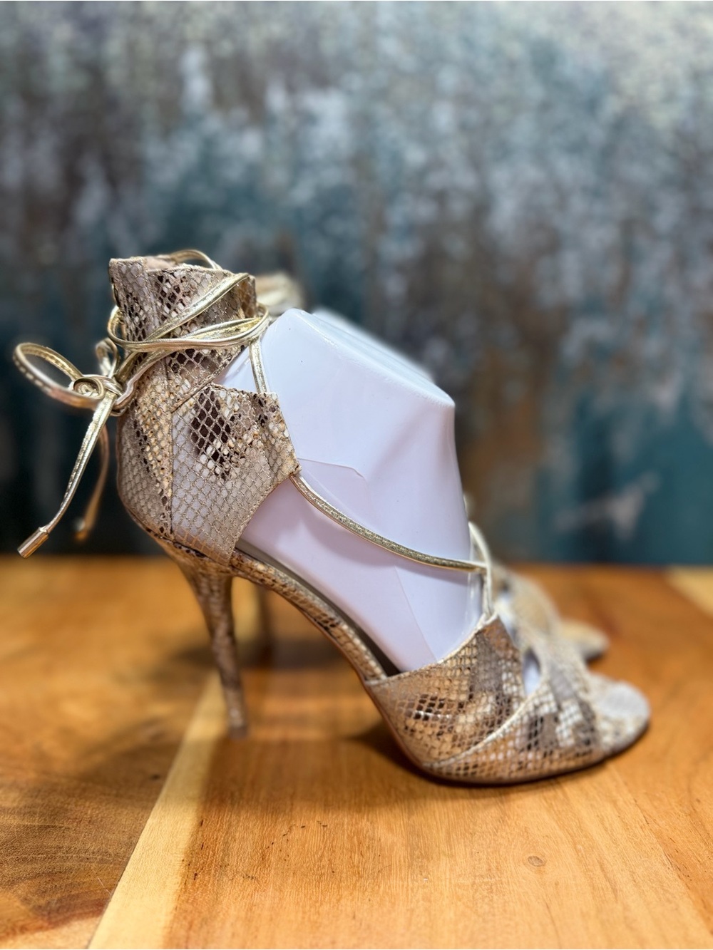 Bebe Rare Archival 2010s McBling Betinna Gladiator Heels Snakeskin 9 NWOT - Picture 13 of 15